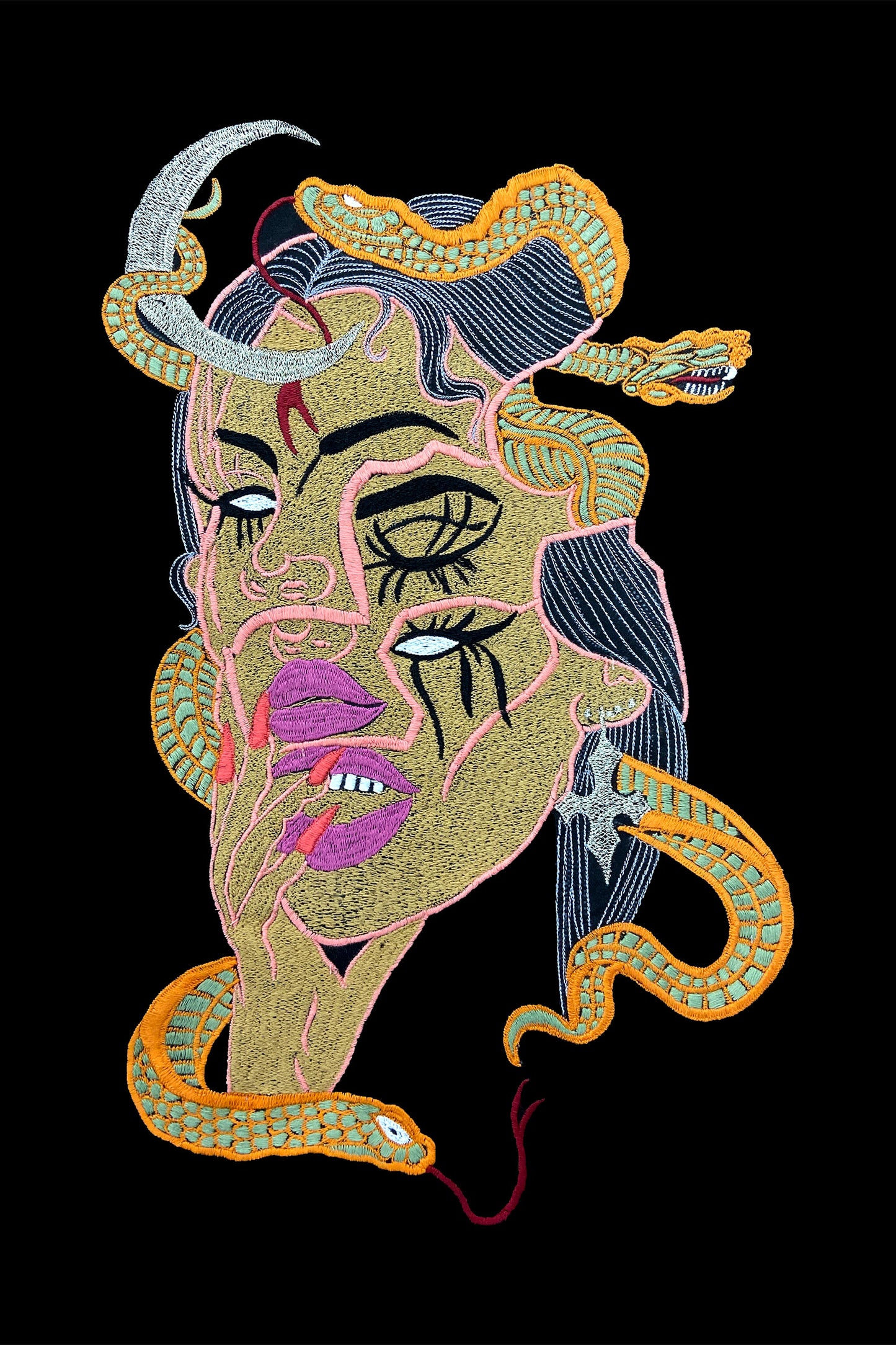 Exquisite Betrayal Embroidered Artwork Black Oversized T-shirt