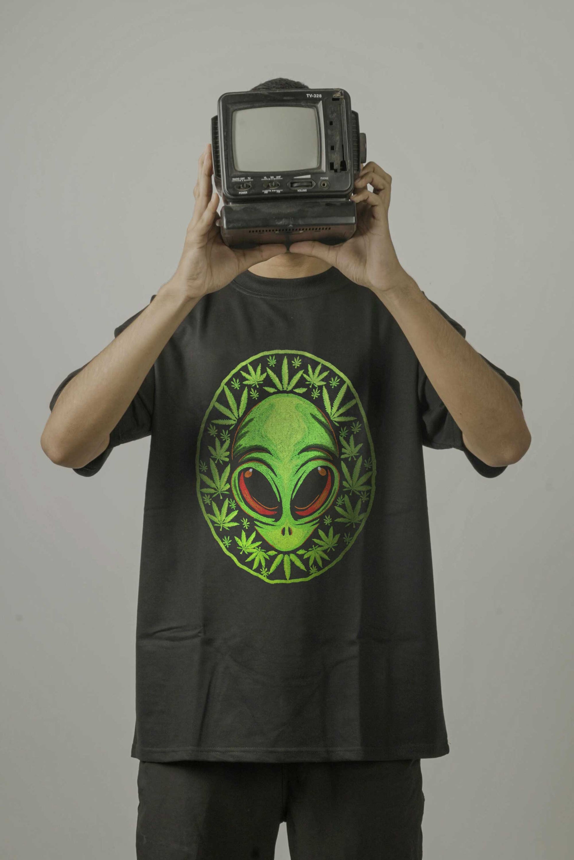 Alien Embroidered Artwork Half Sleeve Relaxed Fit T-shirt For Men