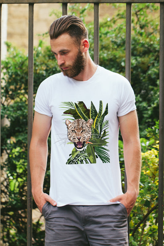 Graceful Leopard Graphic Art White T-shirt For Men