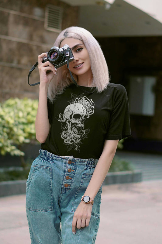 Japanese Line Art Skull Black T-shirt For Women