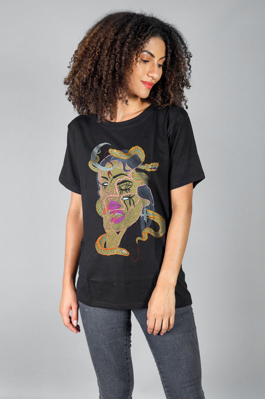 Exquisite Betrayal Embroidered Artwork Half Sleeve T-shirt For Women
