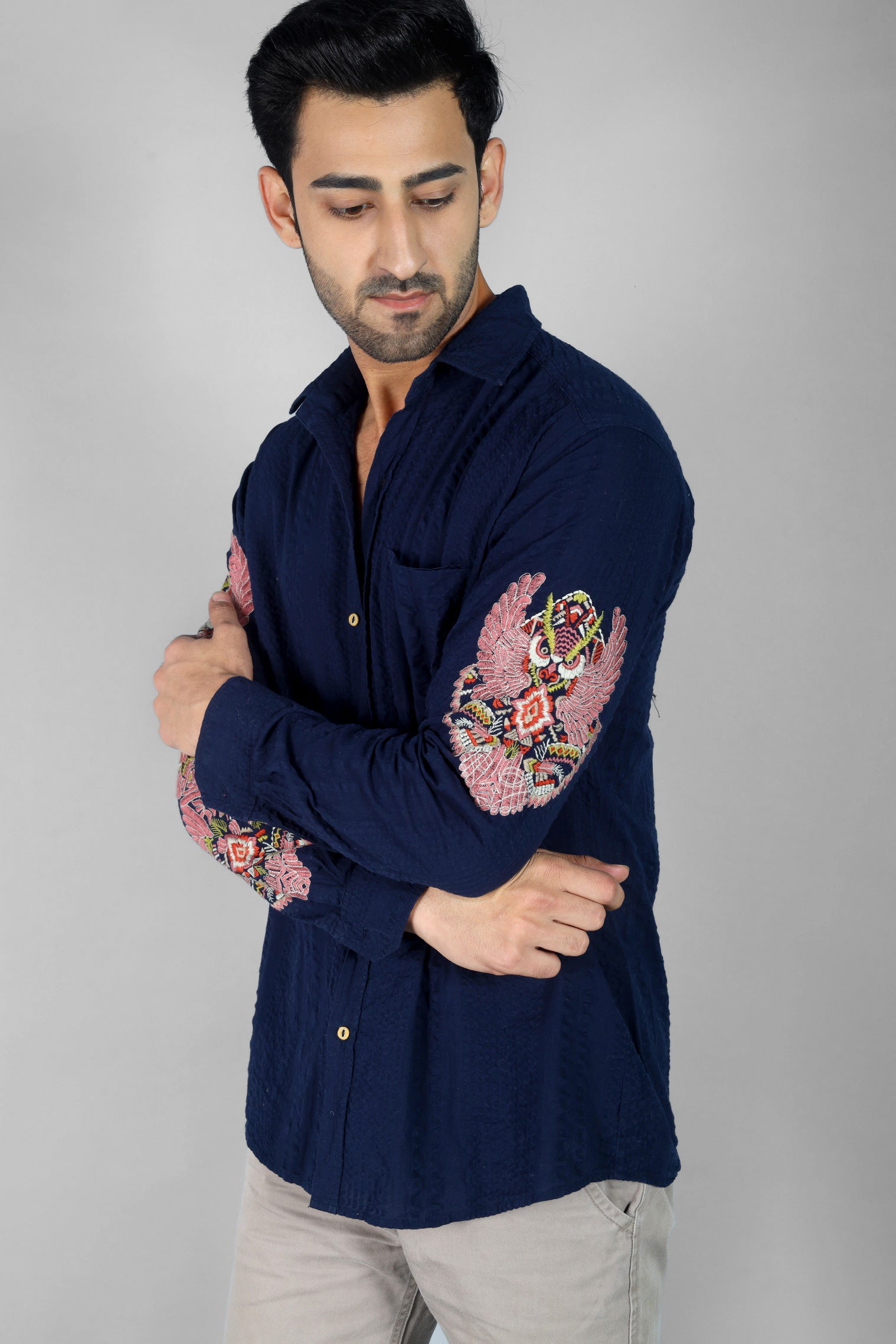 Leon Men's Embroidered Shirt
